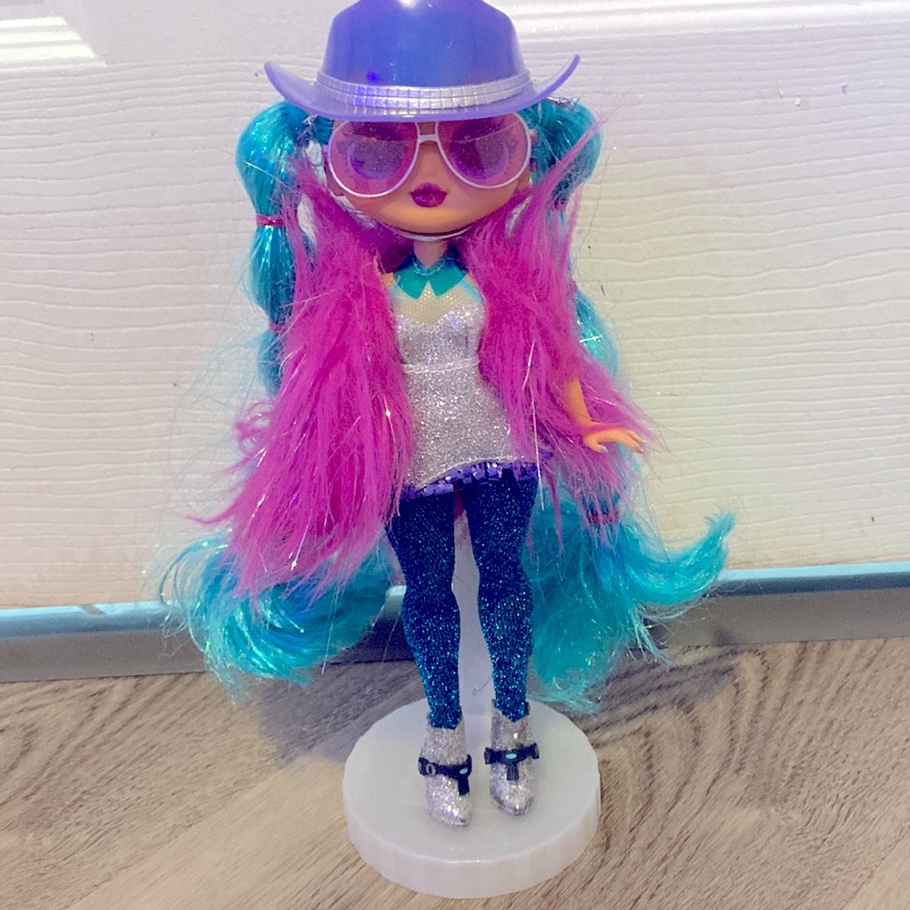 Cosmic nova omg doll